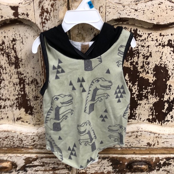 Made by Molly 2T Hooded Tank Top - Picture 1 of 2
